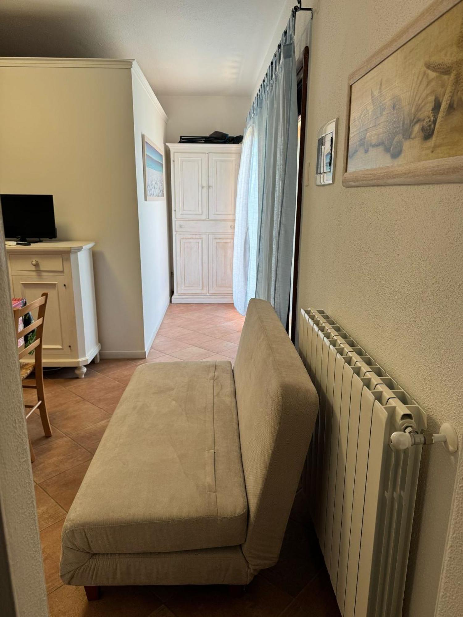 Residenza Rosmarini Apartment Палау Екстериор снимка