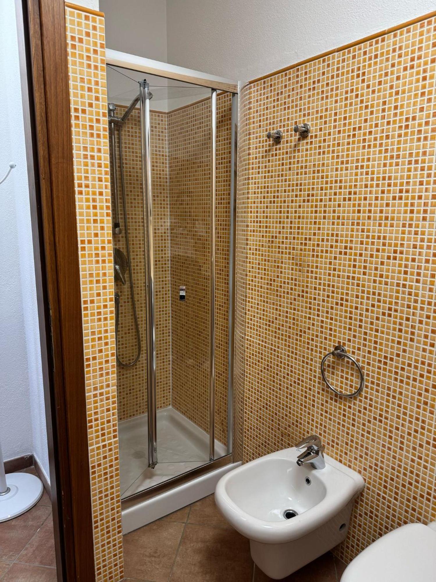 Residenza Rosmarini Apartment Палау Екстериор снимка