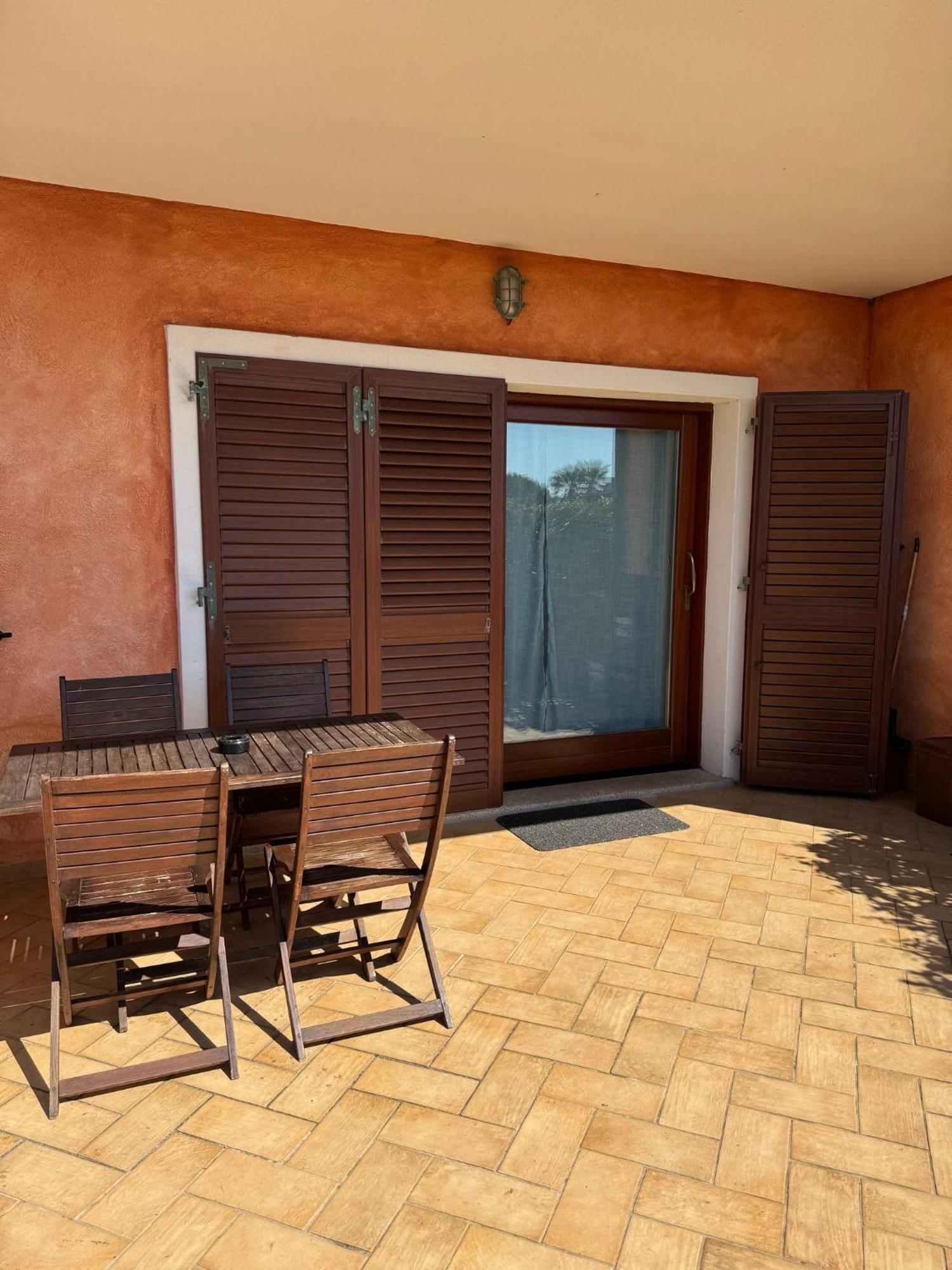 Residenza Rosmarini Apartment Палау Екстериор снимка