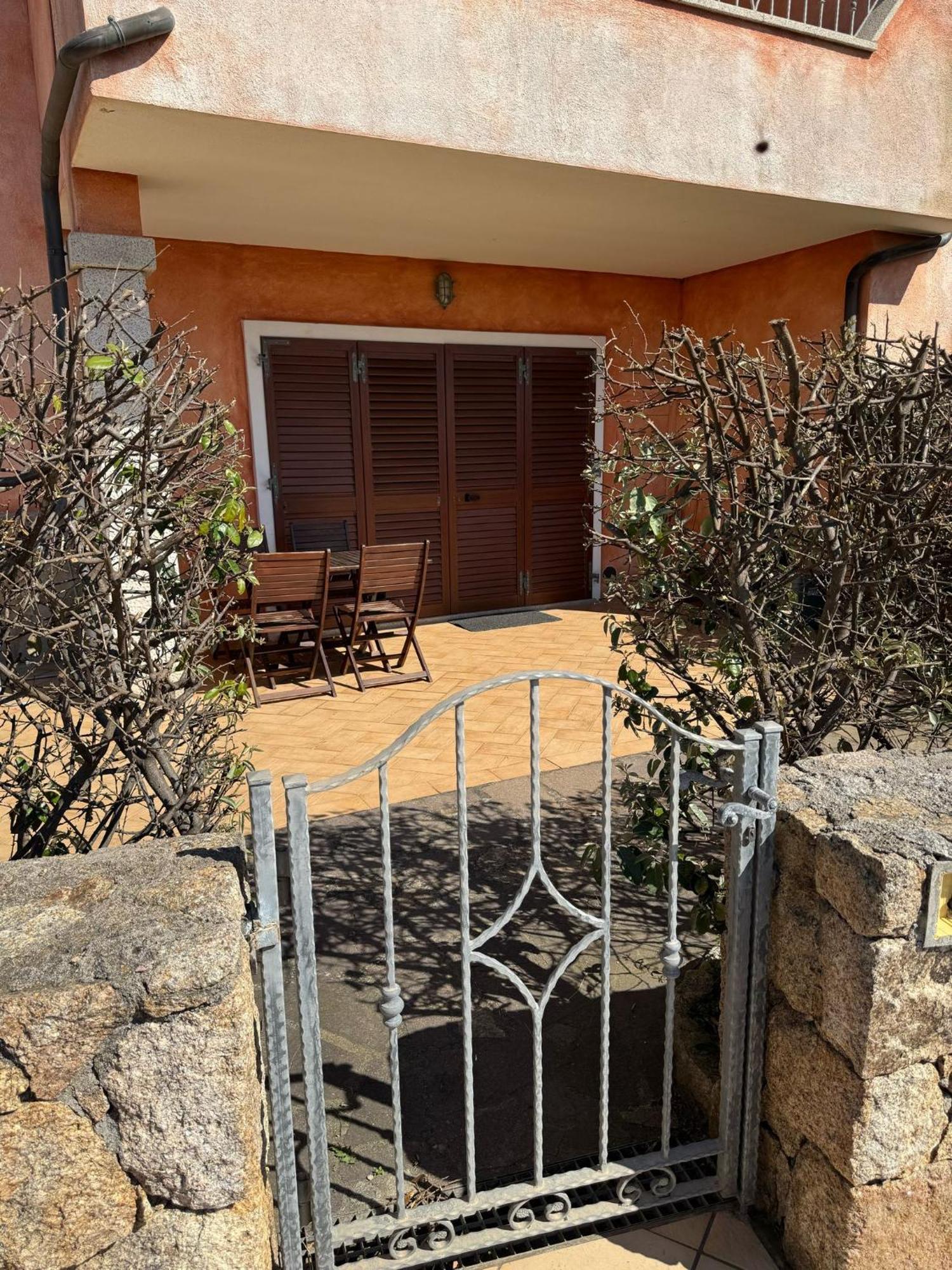 Residenza Rosmarini Apartment Палау Екстериор снимка
